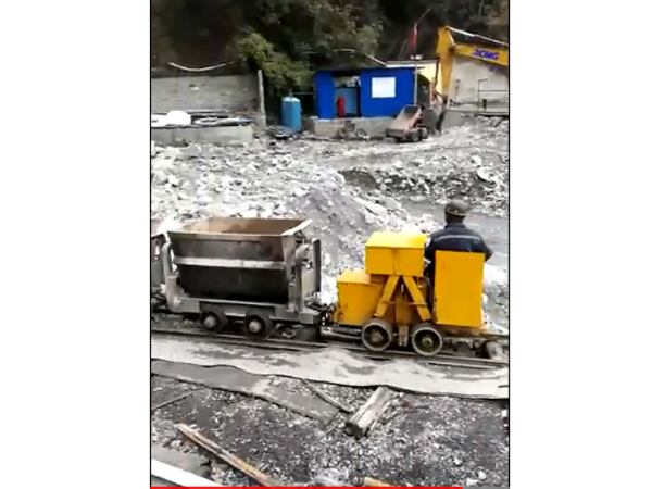 礦車、小鋼牛