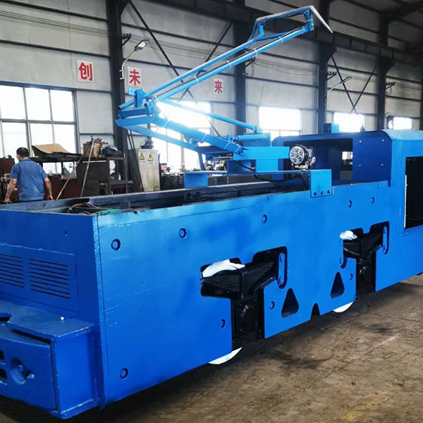 礦用架線式電機車